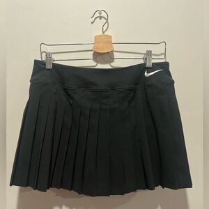 NIKE Pleated skirt with short size L